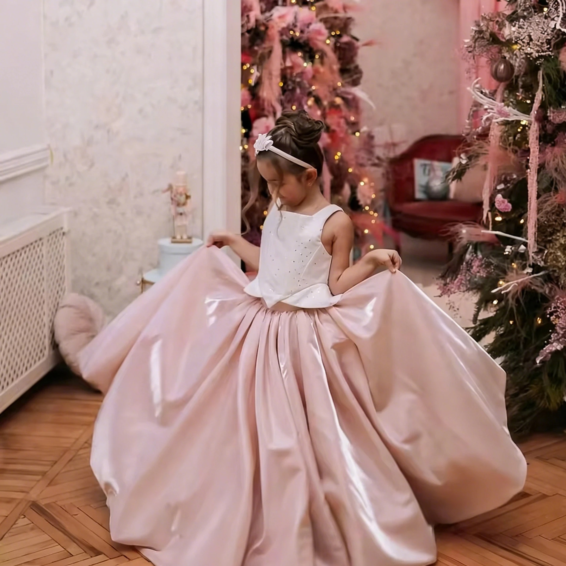 Индивидуальное платье для дево – обзор и цена Birthday Sash Glitter